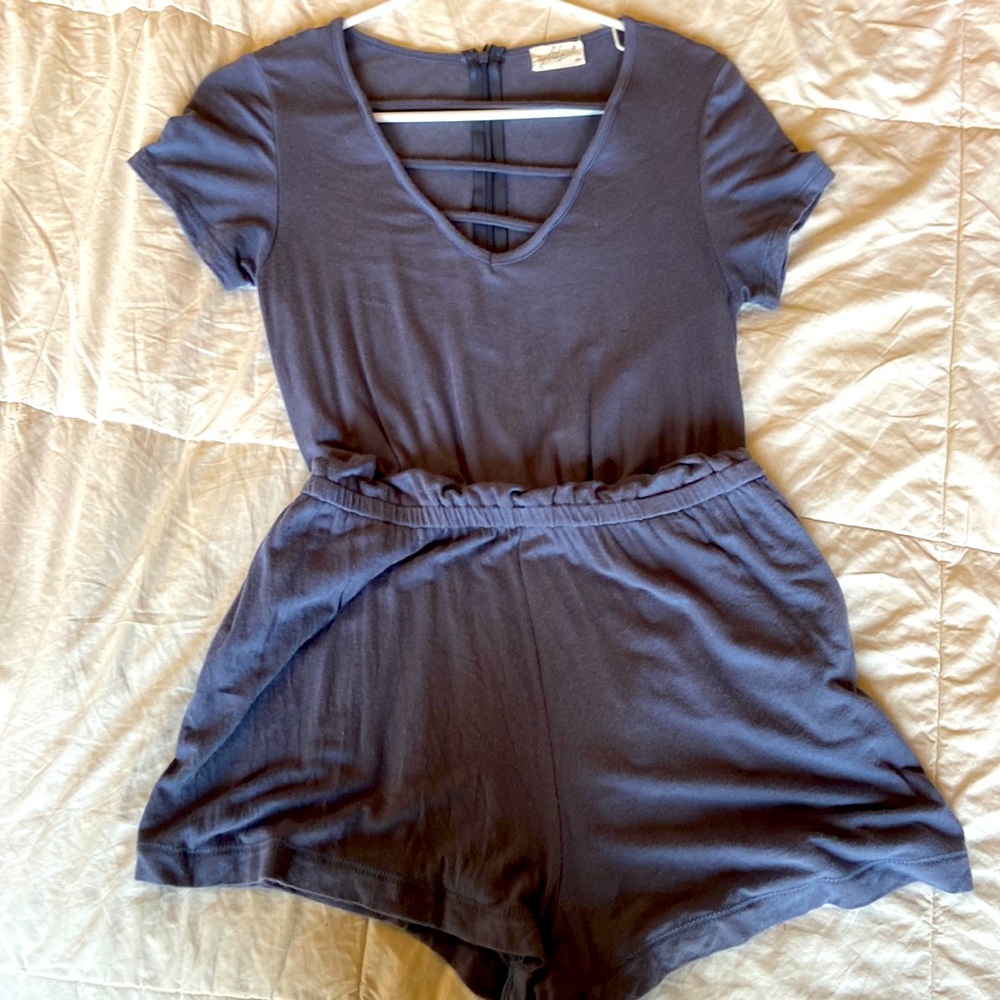 Blue gray romper size medium